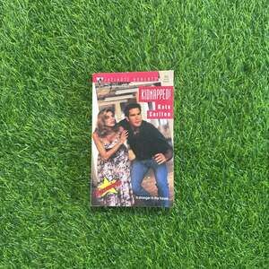 Kidnapped! (Silhouette Intimate Moments No. 454) by Kate Carlton